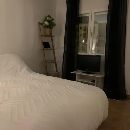 Rocamaura B 5/4 Apartment